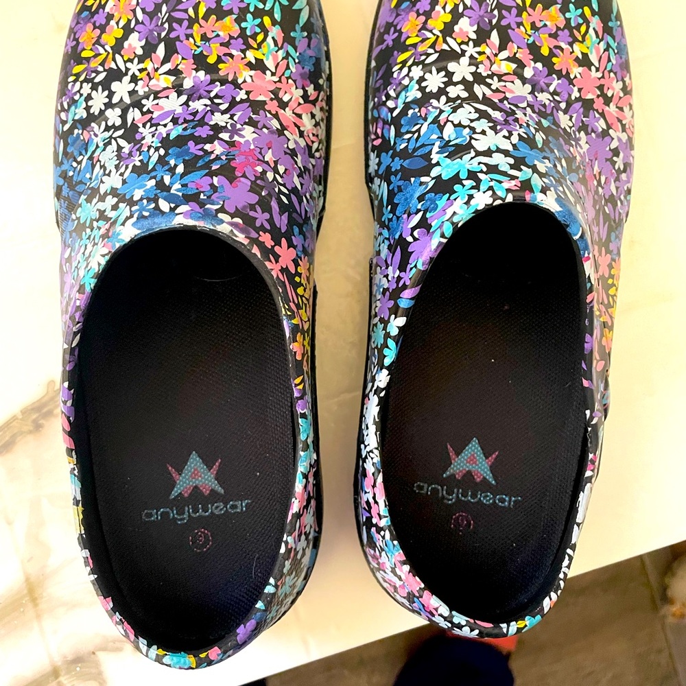 Woman’s shoes